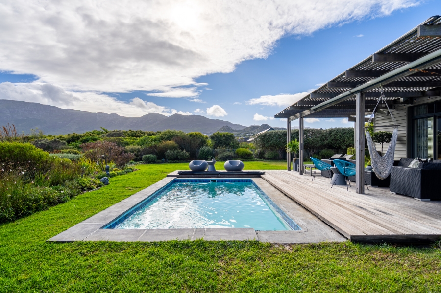 To Let 3 Bedroom Property for Rent in Lake Michelle Western Cape